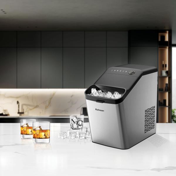 Rohnson výrobník ledu,  135 W,  15 kg za den,  automatické čištění,  chladivo R600a7