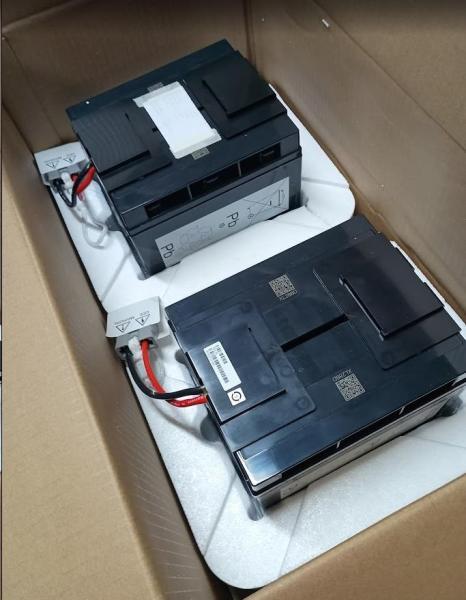 Náhradná batériová kazeta APC č. 55,  SUA2200I,  SUA3000I,  SMT2200I,  SMT3000I,  SUA2200XLI,  SUA3000XLI,  SUA48XLBP,  SUA5001