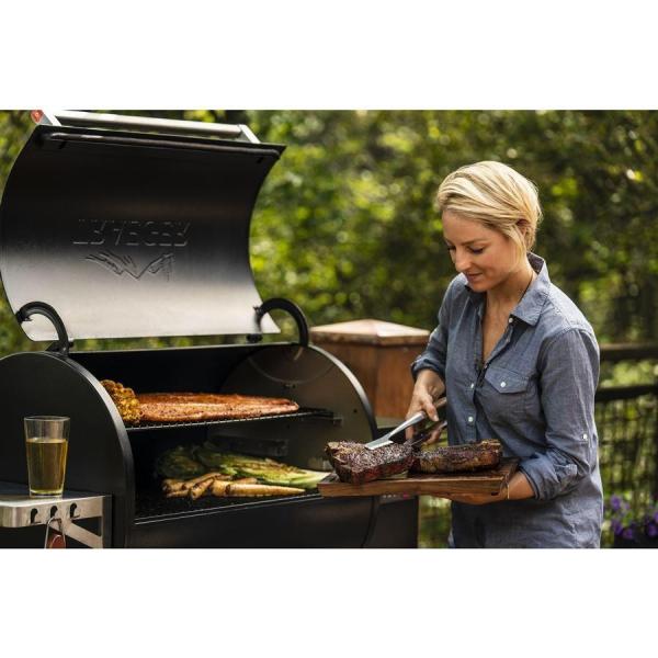 Traeger IRONWOOD 885 peletový gril9