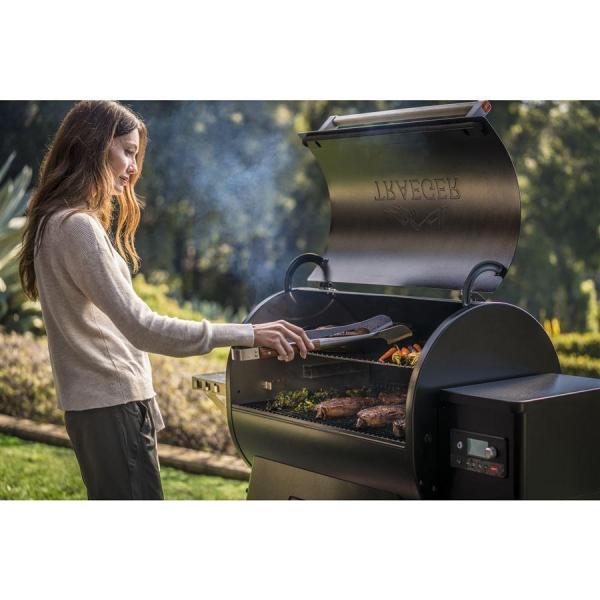 Traeger IRONWOOD 885 peletový gril5