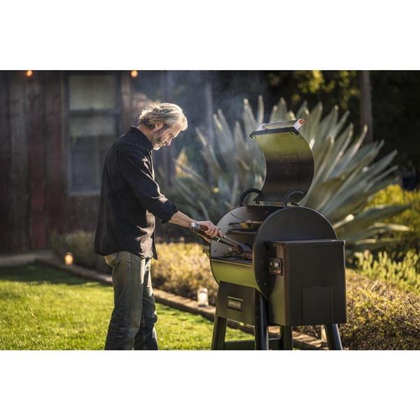 Traeger IRONWOOD 885 peletový gril6