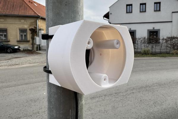 TP-LINK adaptér držáků kamer D-TC3XX-C, D-TC5XX-C, D-TC5XX-CL pro uchycení na sloup (60-130mm),  bílý s krytkou kabelů(1ks)10