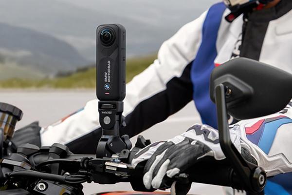 Insta360 X5 BMW limitovaná edice s vylepšenou baterií a příslušenstvím1