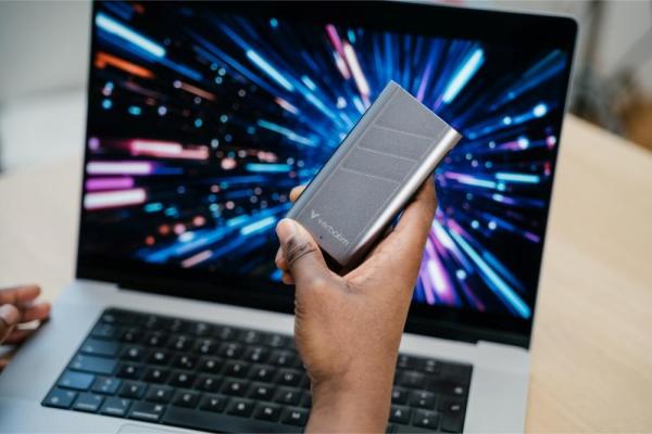 VERBATIM externí SSD 2TB,  USB4,  USB-C,  R:3700 /  3600MB/ s,  šedá