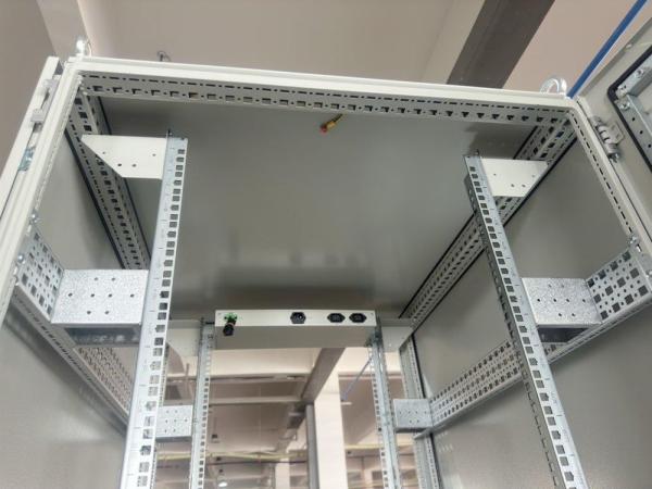 XtendLan 19" venkovní stojanový rozvaděč 42U 800x1000,  krytí IP54,  nosnost 1600kg,  podstavec,  ventilace,  termostat,  šedý11