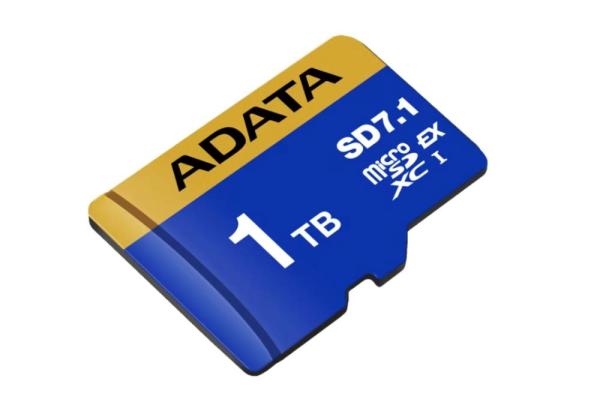 ADATA Flash disk 32GB UV150,  USB 3.1 disk Dash Drive (R:90/ W:20 MB/ s) červený1