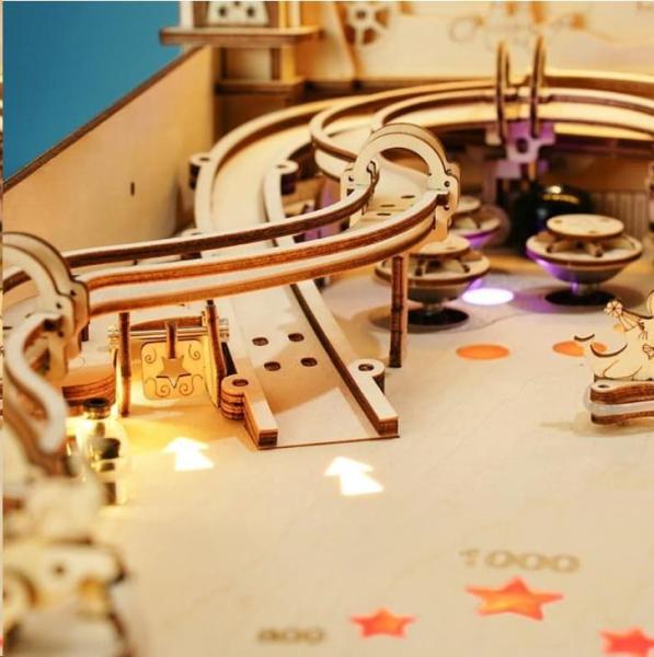RoboTime 3D Dřevěné puzzle Hrací automat - Pinball Machine3