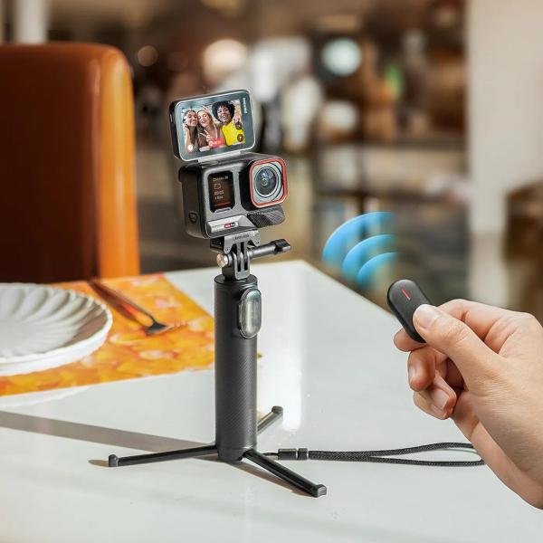 Insta360 Mini 2-in-1 Tripod + Selfie Stick 2.0 Remote Kit4