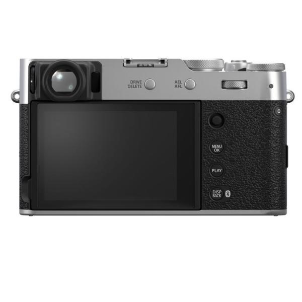 Fujifilm X100VI silver1