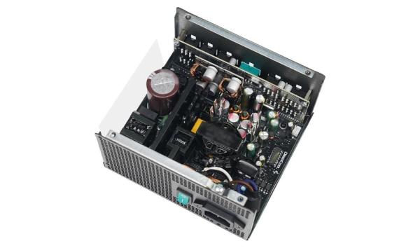 DEEPCOOL zdroj 750W PN750M,  120mm,  80+ Gold ,  ATX 3.1,  černá8