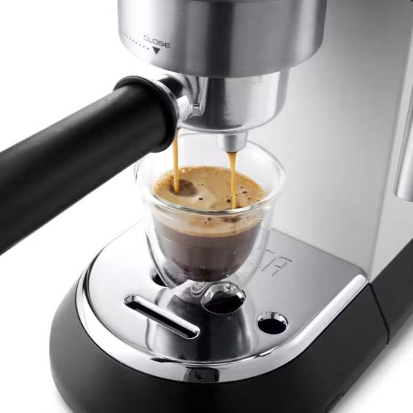 DeLonghi Dedica EC685.W Style pákový kávovar,  1450 W,  15 bar,  technologie Thermoblock,  Cappuccino systém,  bílá1