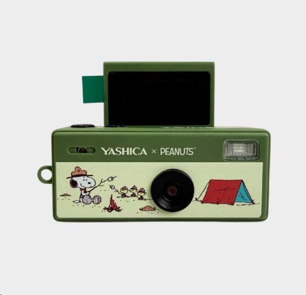 YASHICA Funtastic Keychain Camera (Snoopy"s Summit)1