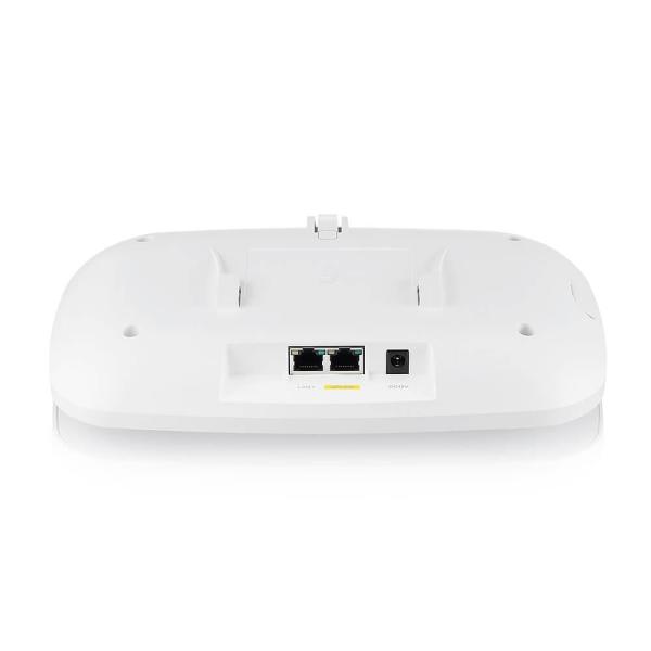 Zyxel WBE530 BE11K 2x2x2 MU-MIMO,  Triple Radio,  Incl Nebula Pro & CNP 1Yr licenses,  2x2.5G LAN port,  PoE+ (802.3at),  Sta2