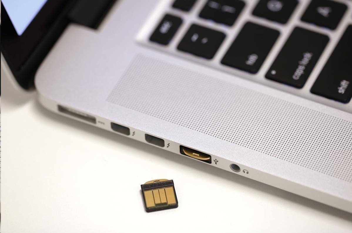 YubiKey 5 Nano - USB-A,  kľúč/ token s viacfaktorovým overovaním,  podporou OpenPGP a čipovej karty (2FA)6 