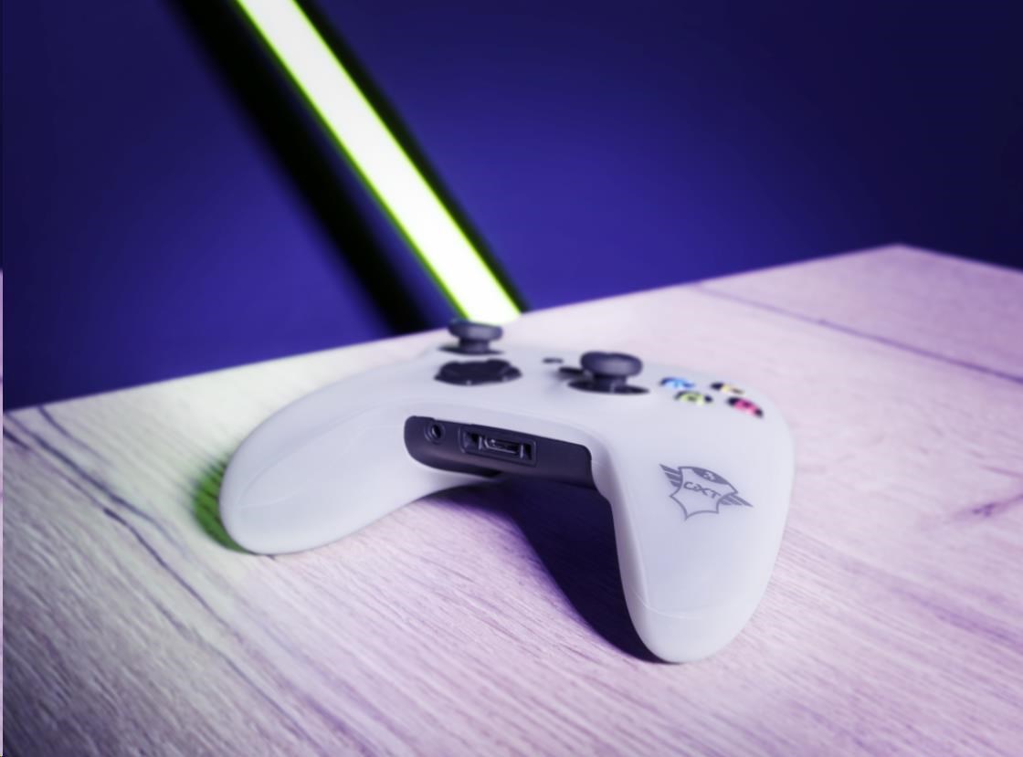 TRUST Obal na ovladač GXT 749 Controller Silicon Skins for Xbox,  průhledná4 