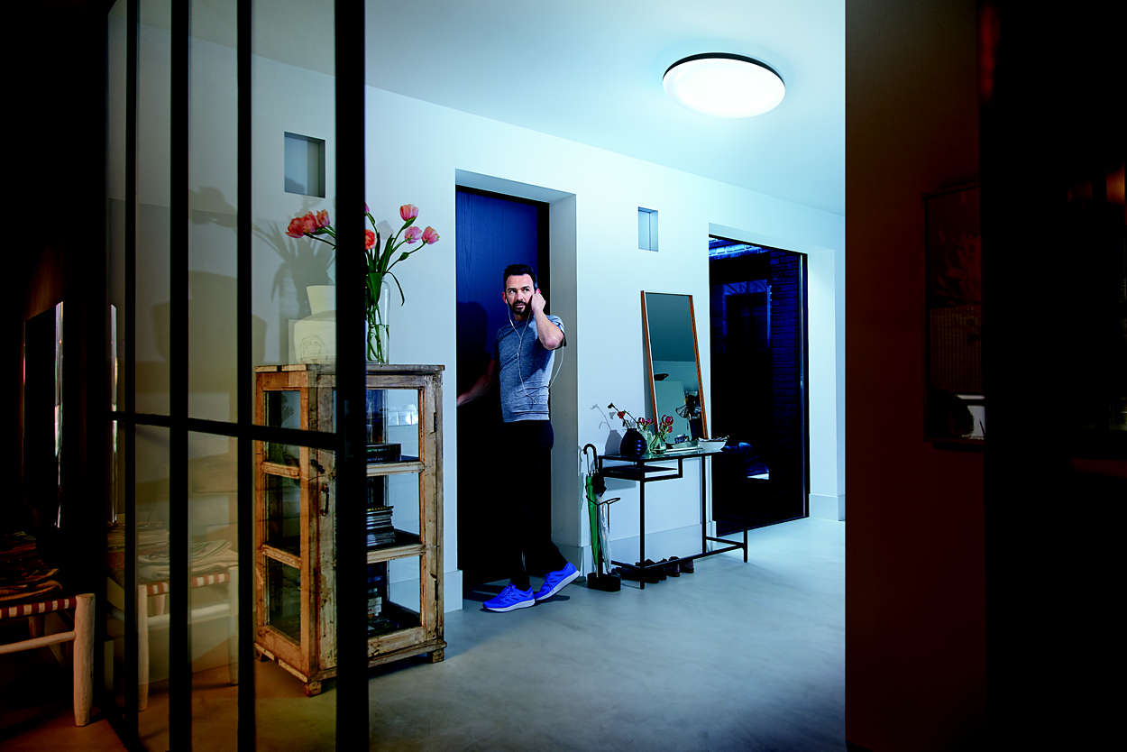 PHILIPS Cher Stropní svítidlo,  Hue White ambiance,   230V,  1x39W integr.LED,  Černá6 