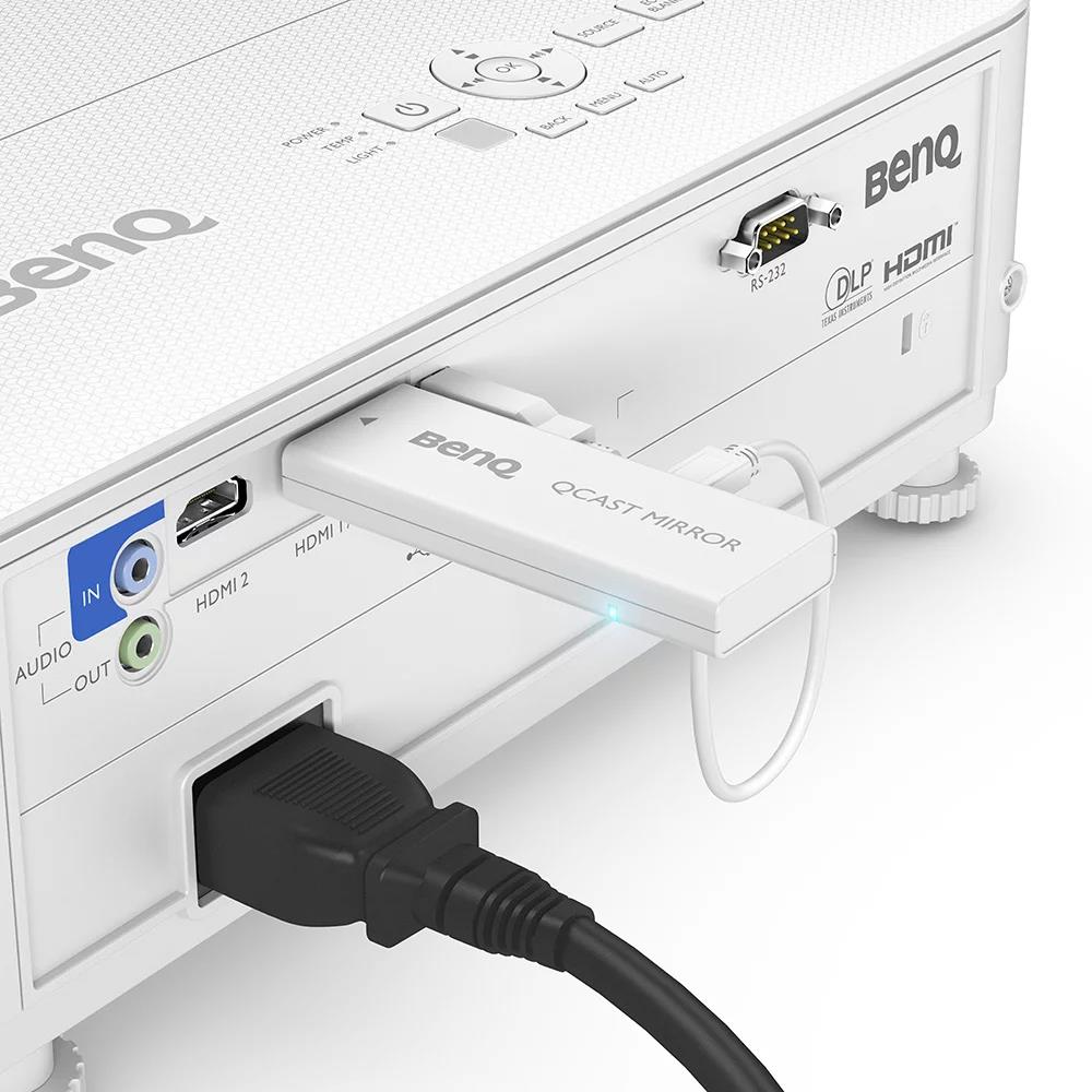 BENQ PRJ TH585P DLP,  1080,  3500 ANSI lumen,  10 000:1,  1.1X,  HDMI,  USB typ A ,  10W x 1 speaker4 