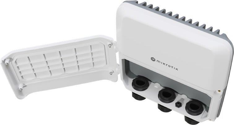 MikroTik RouterBOARD RB5009UPr+S+OUT1 