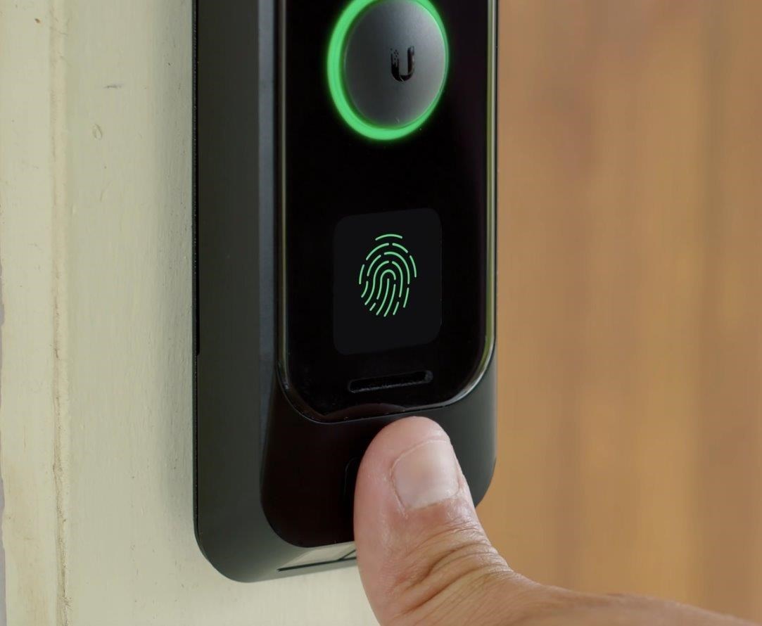 UBNT UVC-G4 Doorbell Pro PoE Kit8 
