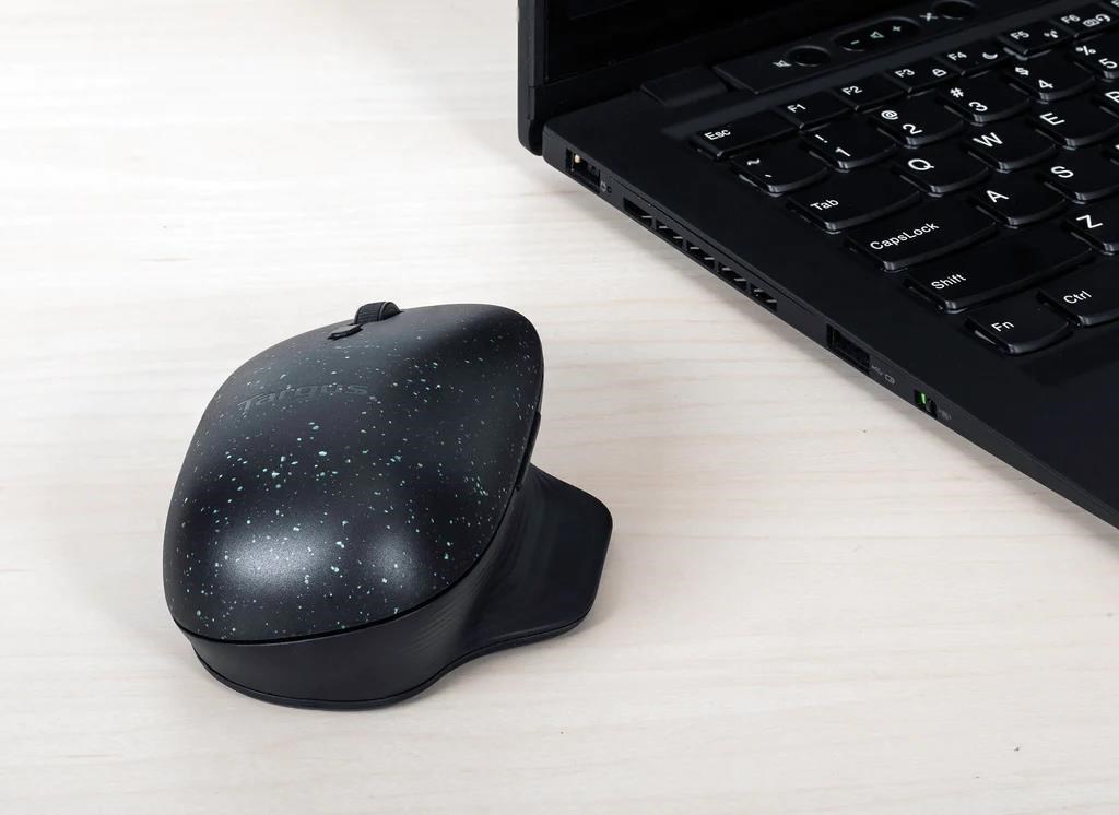 Targus® ErgoFlip EcoSmart Mouse - Bluetooth myš ergonomická,  oboustranná2 