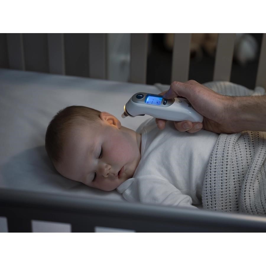 Braun ThermoScan 7 plus IRT6525WE bezkontaktní teploměr,  ušní,  displej,  noční režim,  paměť pro 9 měření3 