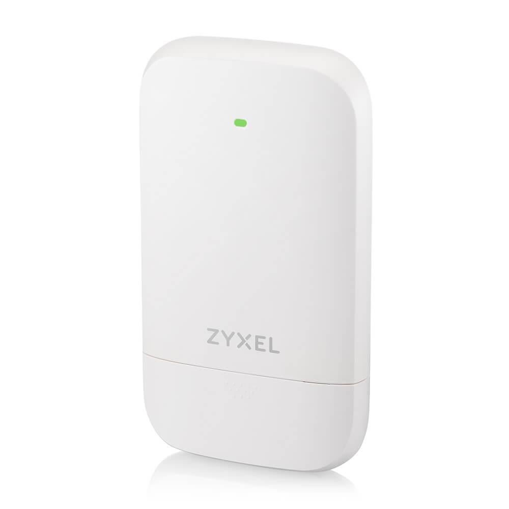 Zyxel PoE12-3PD,  4x 1Gb port PoE extender. 45W PoE budget,  IP55 rated (outdoor)2 