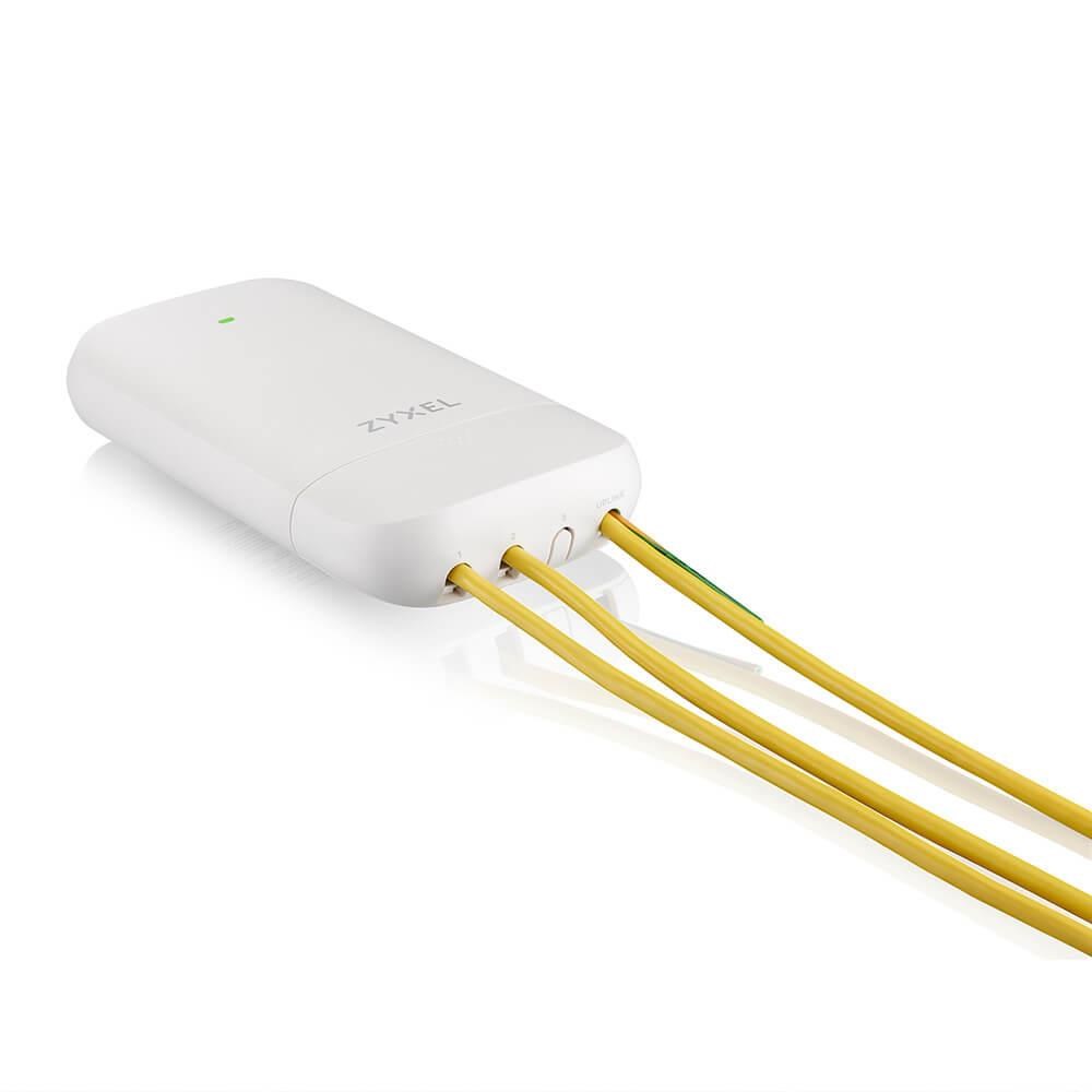 Zyxel PoE12-3PD,  4x 1Gb port PoE extender. 45W PoE budget,  IP55 rated (outdoor)8 