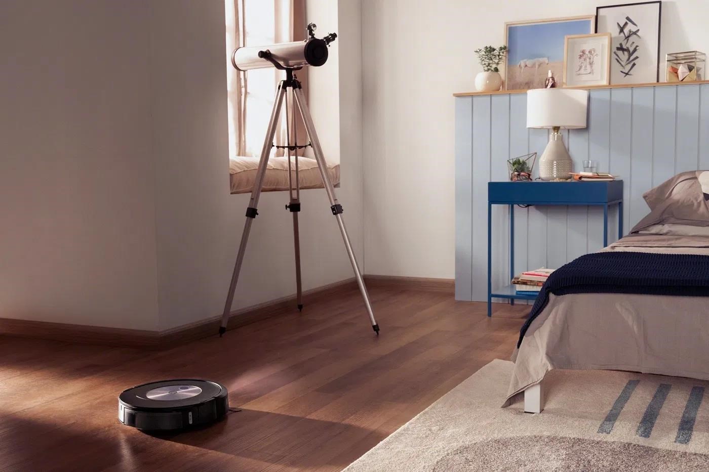 iRobot Roomba Combo j7 robotický vysavač s mopem,  HEPA filtr,  automatické dobíjení,  automatické vysypání,  vSLAM navigace8 