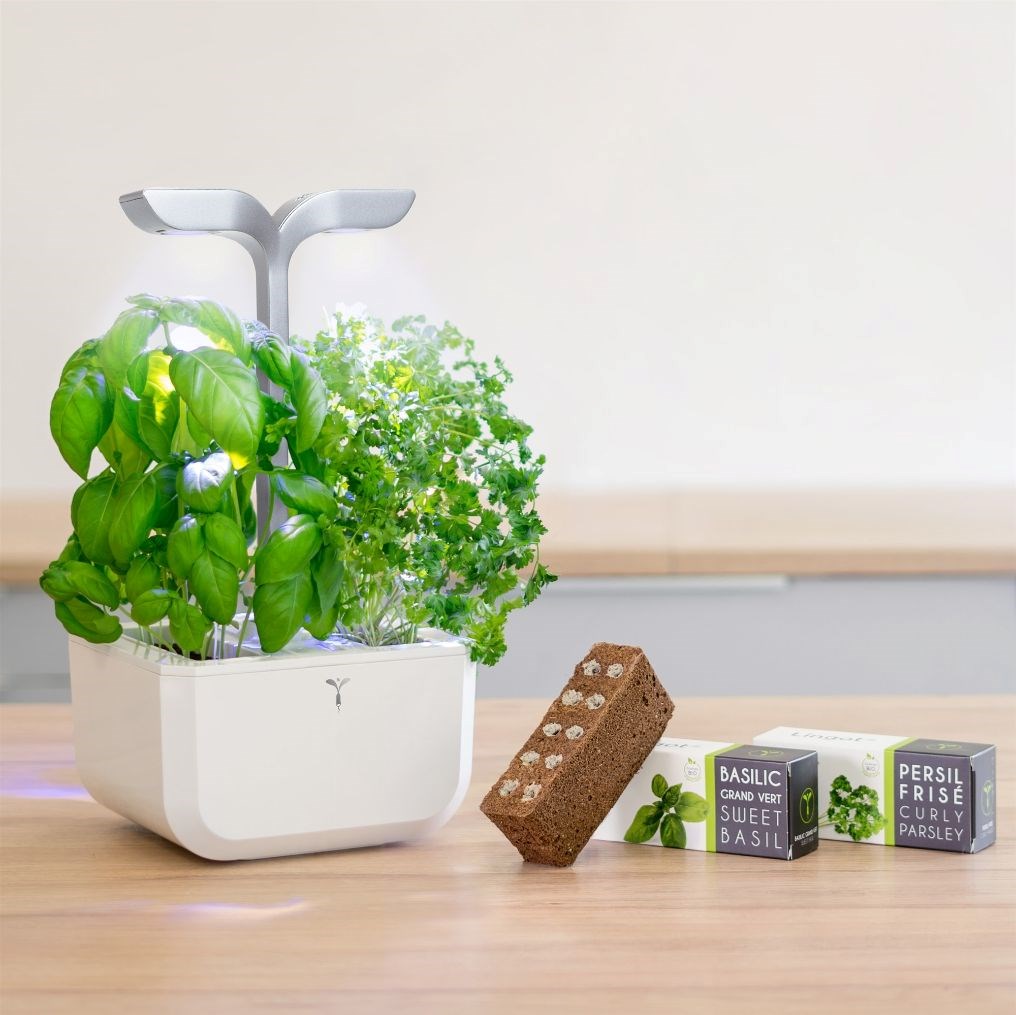 Véritable Exky SMART  - Automatický květináč s regulací osvětlení,  bílá + 2 bylinkové náplně13 