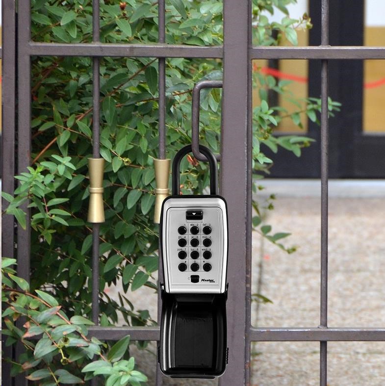 Master Lock 5422EURD bezpečnostní schránka s okem1 