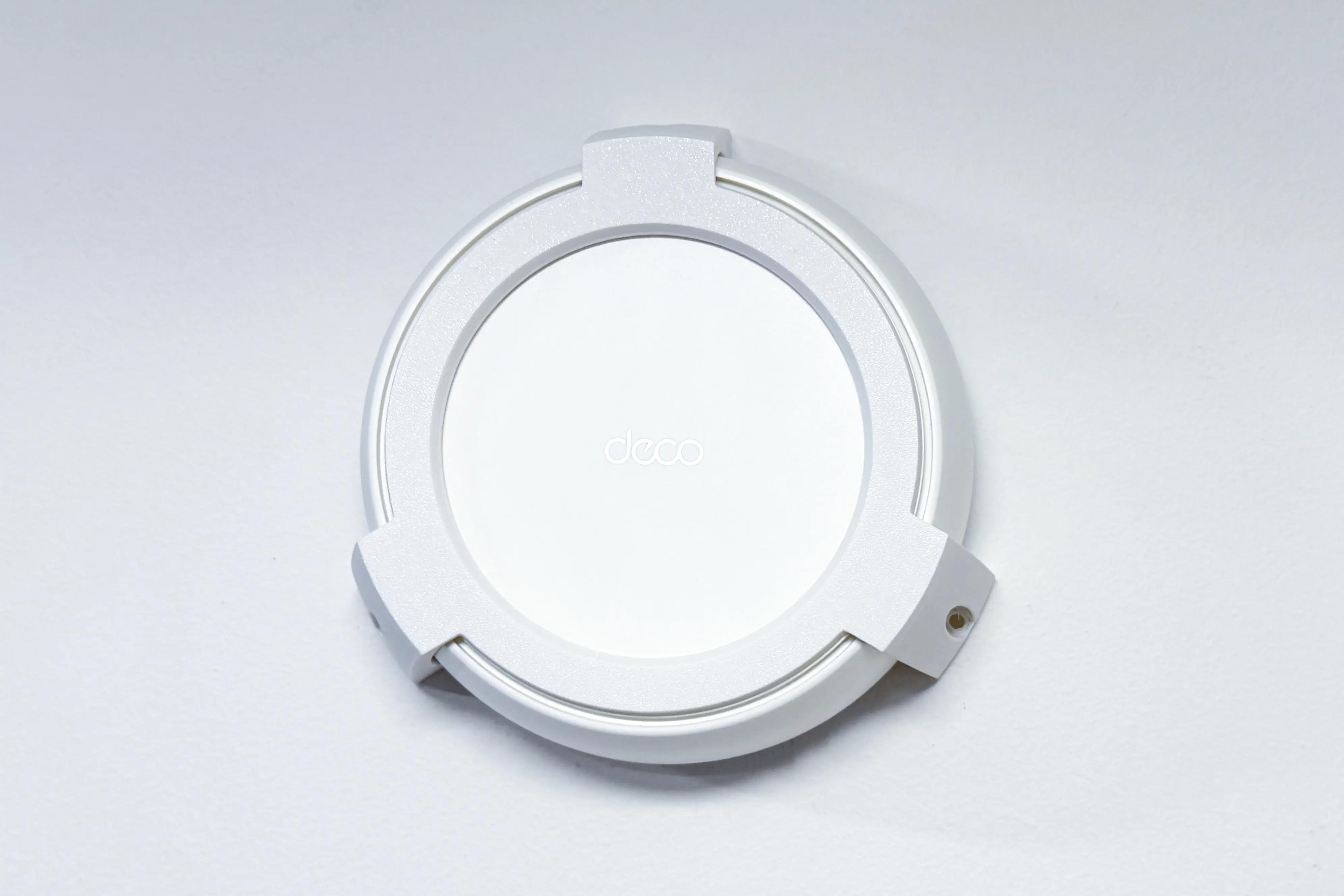 TP-Link D-BE2X Držák na strop i stěnu pro DECO BE25,  bílý6 