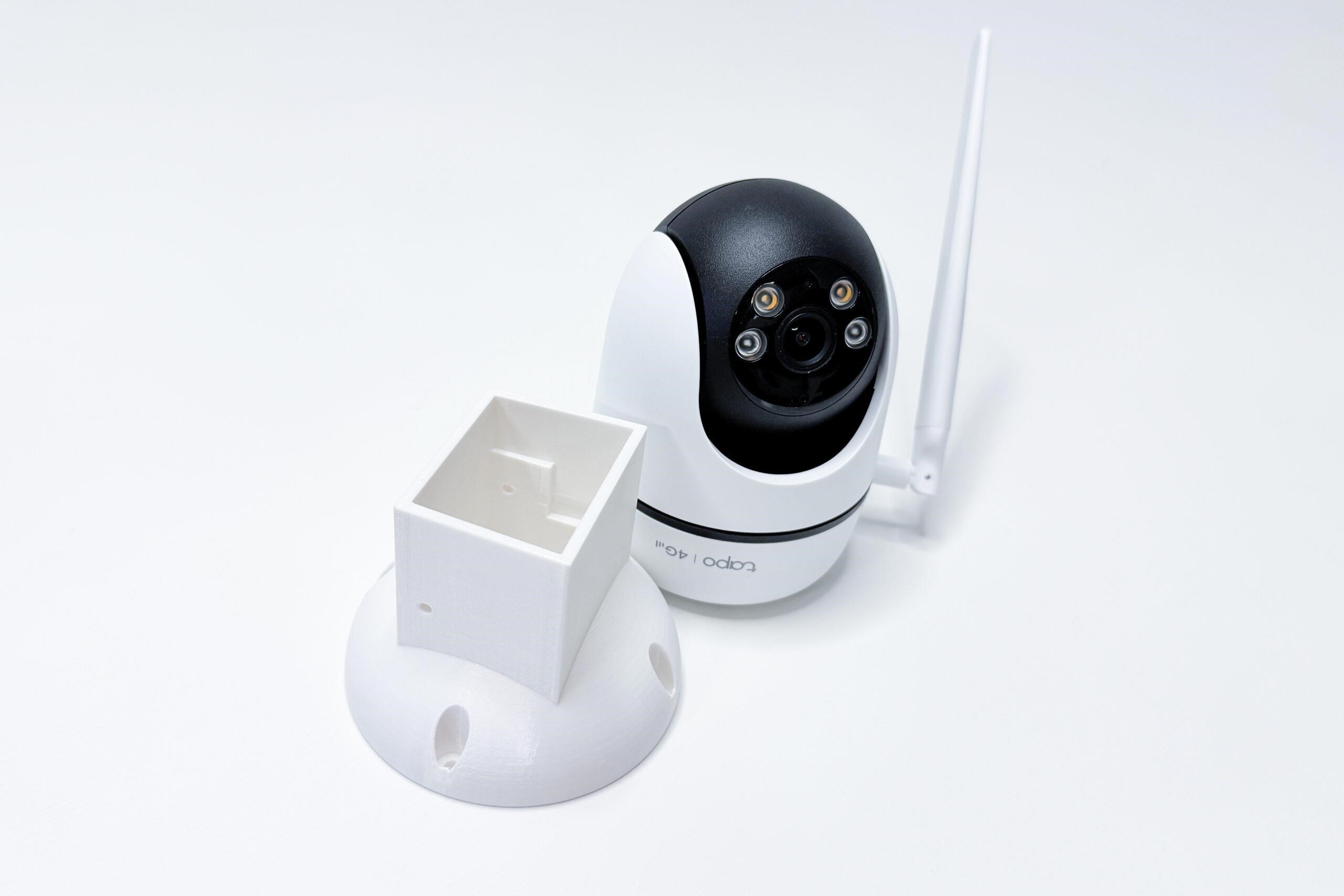 TP-LINK držák/ stojan pro kamery Tapo C501GW na stěnu,  bílý s krytkou kabelů (1ks)7 