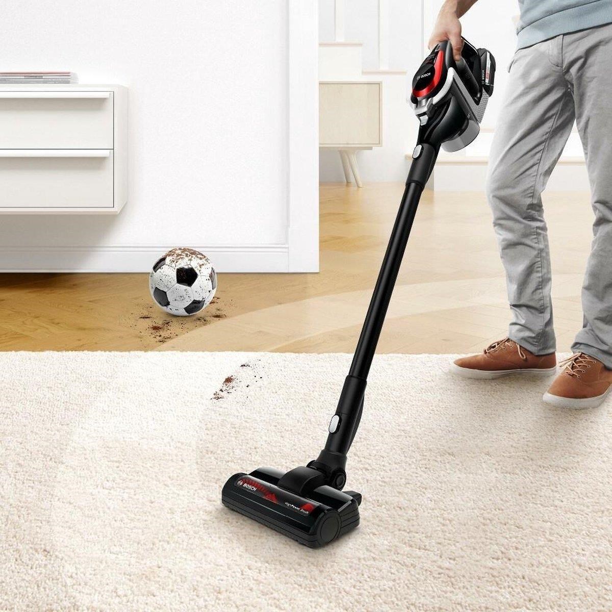 Bosch Unlimited Series 8 tyčový vysavač,  akumulátorový,  63 dB,  bezsáčkový,  černá8 