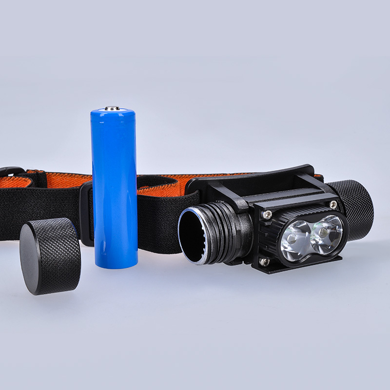 Solight LED čelová nabíjecí svítilna,  650lm,  Li-Ion3 