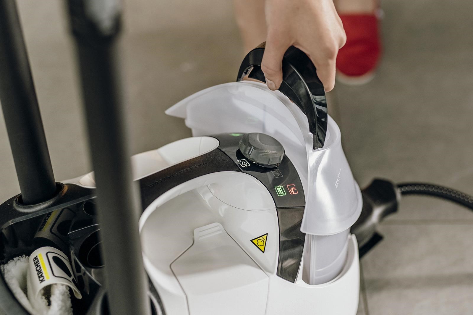 Kärcher SC 5 EasyFix Iron parní čistič,  2250 W,  4.2 bar,  zabíjí až 99.999 % virů a 99, 99 % bakterií,  napařovací žehlička7 