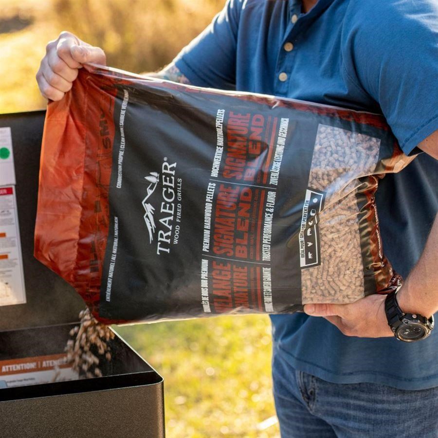 Traeger dřevěné pelety, Signature Blend, certifikováno FSC3 