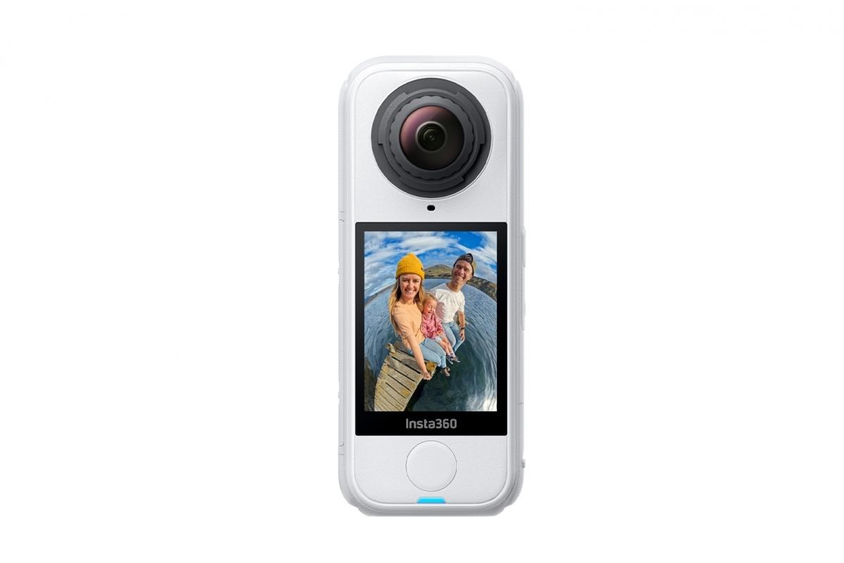 Insta360 X4 Air Starter Bundle akční kamera,  Bílá,  8K /  30fps,  4K/  až 60fps,  6osý gyroskop,  360°,  Active HDR,  vodotěsná4 
