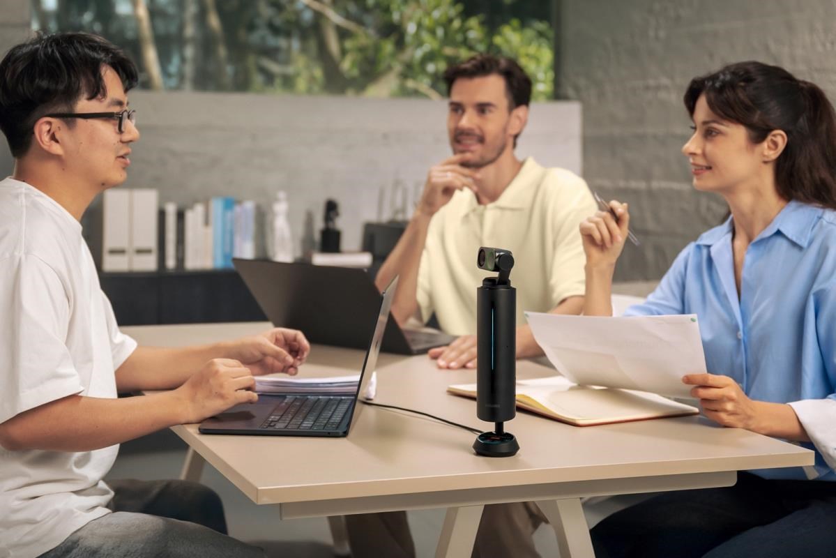 Insta360 Wave (černá) - speakerphone, 8 mikrofonové 3D pole, AI potlačení hluku, úložiště 32gb, transcript, usb-c, BT5 