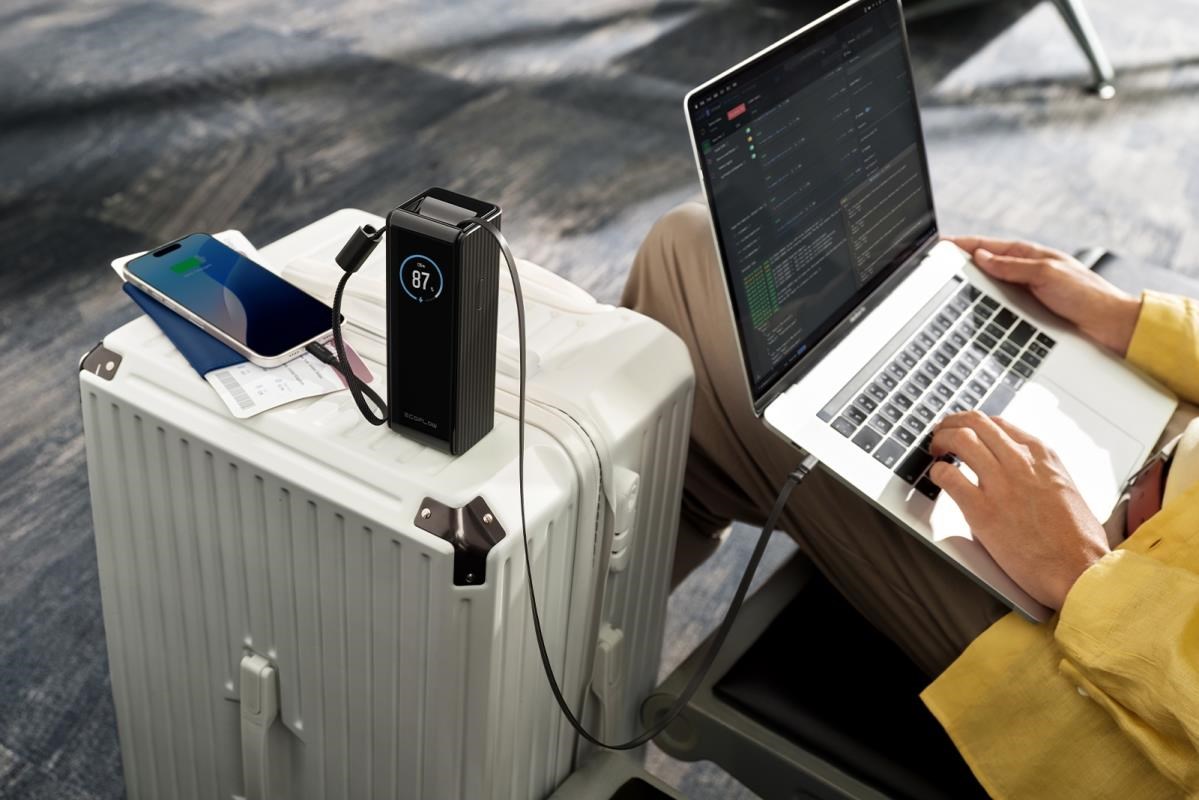 EcoFlow RAPID Power Banka (25000mAh, 170W) 2x100W vestavěný USB-C kabel - černá5 