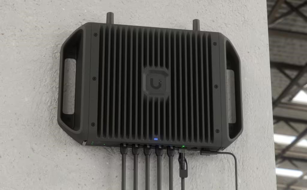 Ubiquiti UCG-Industrial - UniFi Cloud Gateway Industrial