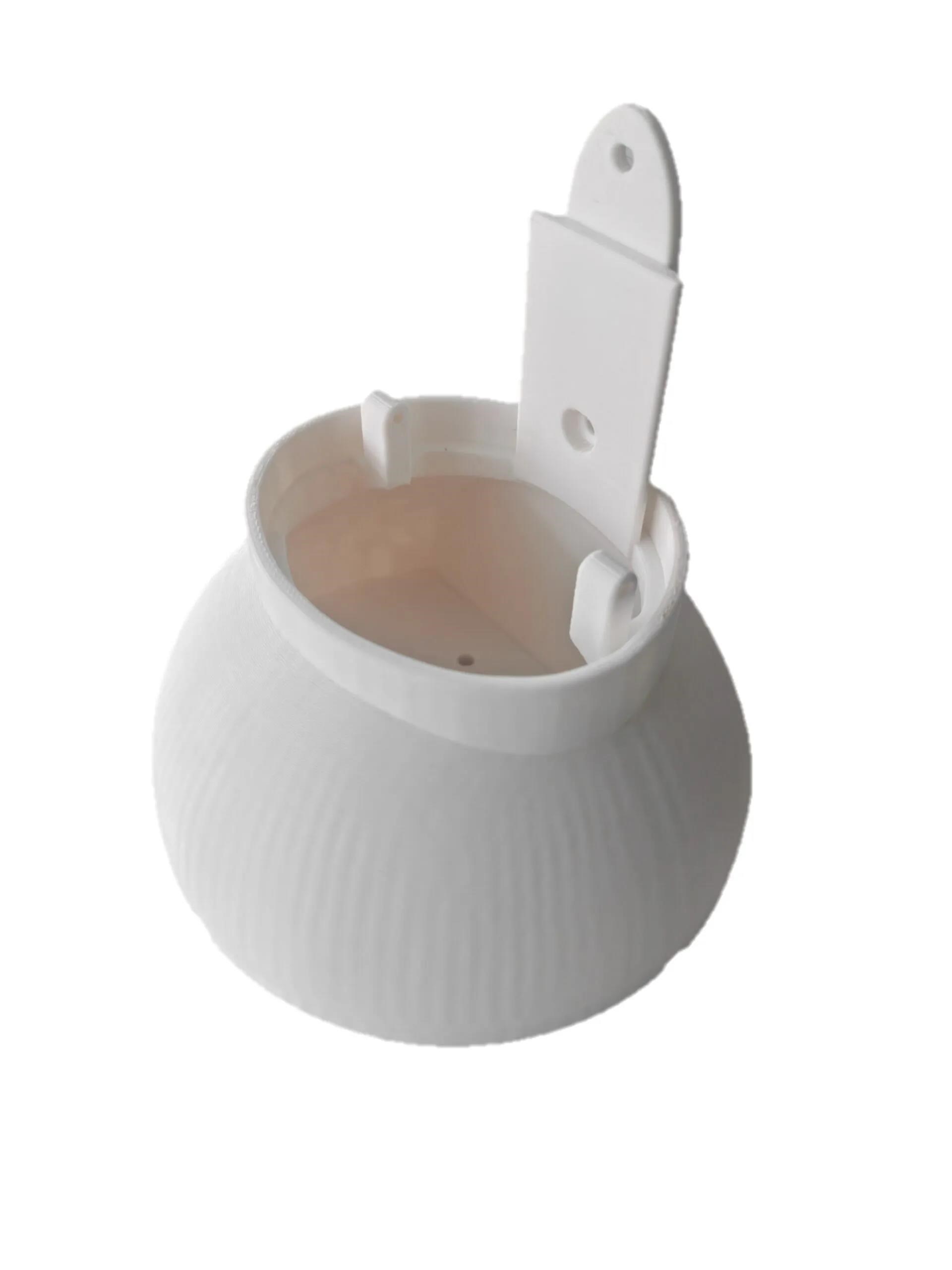 TP-LINK držák pro kamery Tapo C560WS,  TC46 na stěnu,  bílý s krytkou kabelů3 