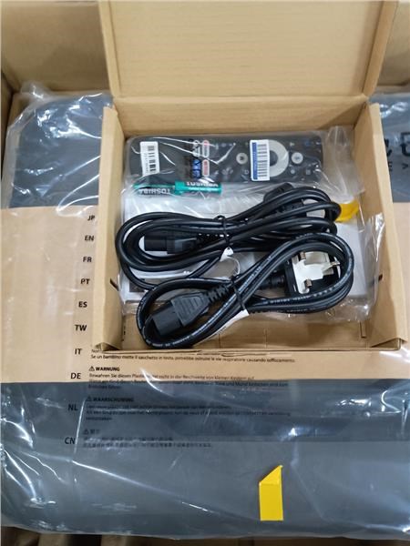 BAZAR - EPSON projektor EH-LS670B Metalická černá - Rozbaleno (Komplet)13 