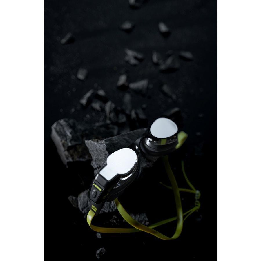 FORM Smart Swim 2 PRO – chytré plavecké brýle9 
