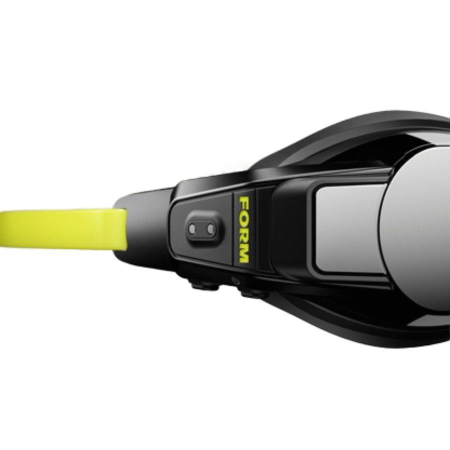 FORM Smart Swim 2 LT – chytré plavecké brýle2 