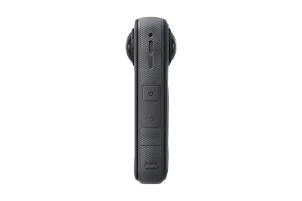 Insta360 X5 akční kamera,  8K 360° video,  triple AI čip,  vodotěsnost do 15 m,  6osá stabilizace,  2400 mAh baterie4