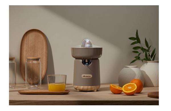 Ariete Breakfast Wood Citrus Juicer 417/07, hnedošedý2