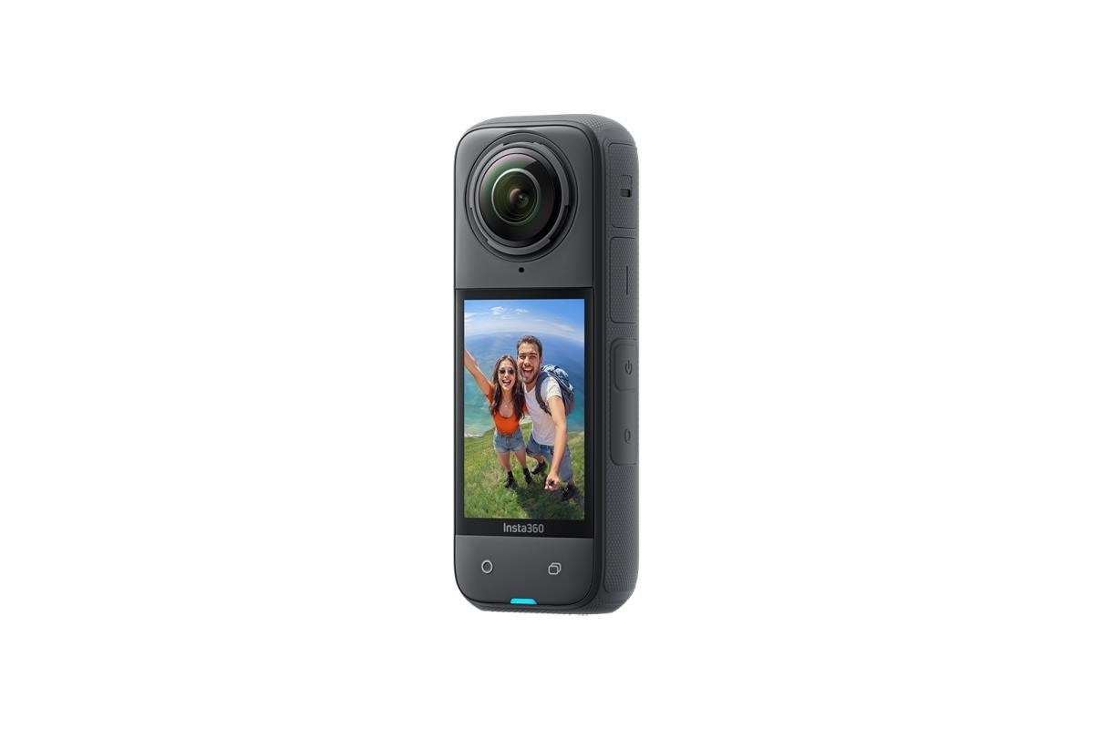 Insta360 X4 akční kamera,  8K /  30 fps,  4K/  až 100 fps,  6osý gyroskop,  360° záběr,  Active HDR,  vodotěsná5 