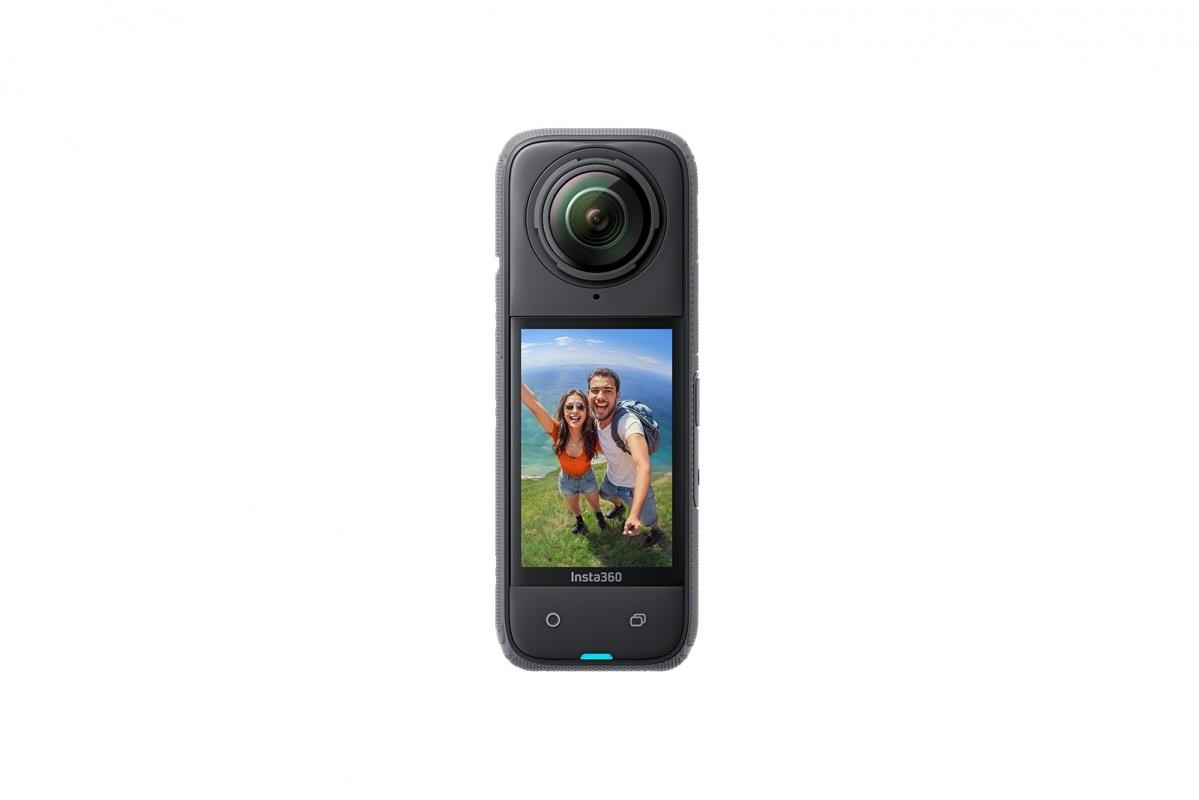 Insta360 X4 akční kamera,  8K /  30 fps,  4K/  až 100 fps,  6osý gyroskop,  360° záběr,  Active HDR,  vodotěsná6 