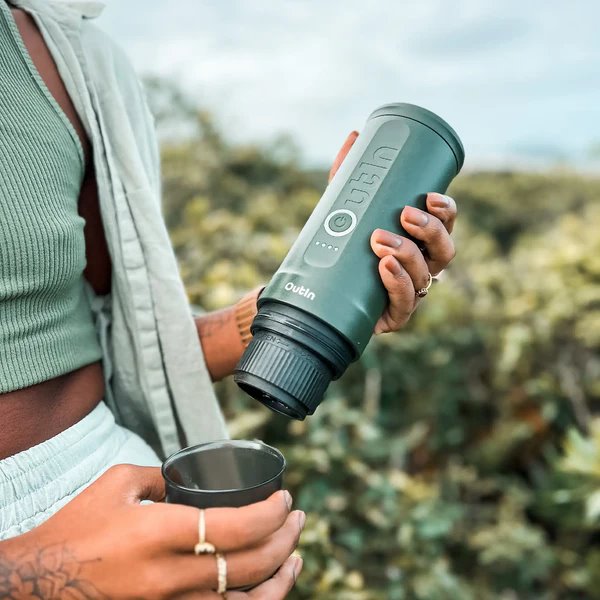 Outin Nano Prenosný espresso kávovar, farba lesná zelená12 