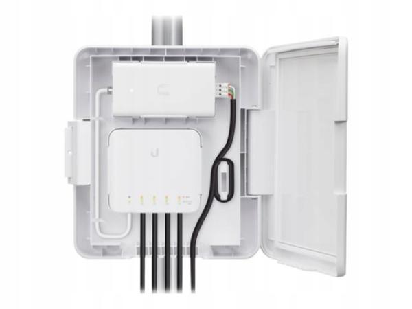 Ubiquiti USW-Flex-Utility, adaptér pre inštaláciu na stĺp4